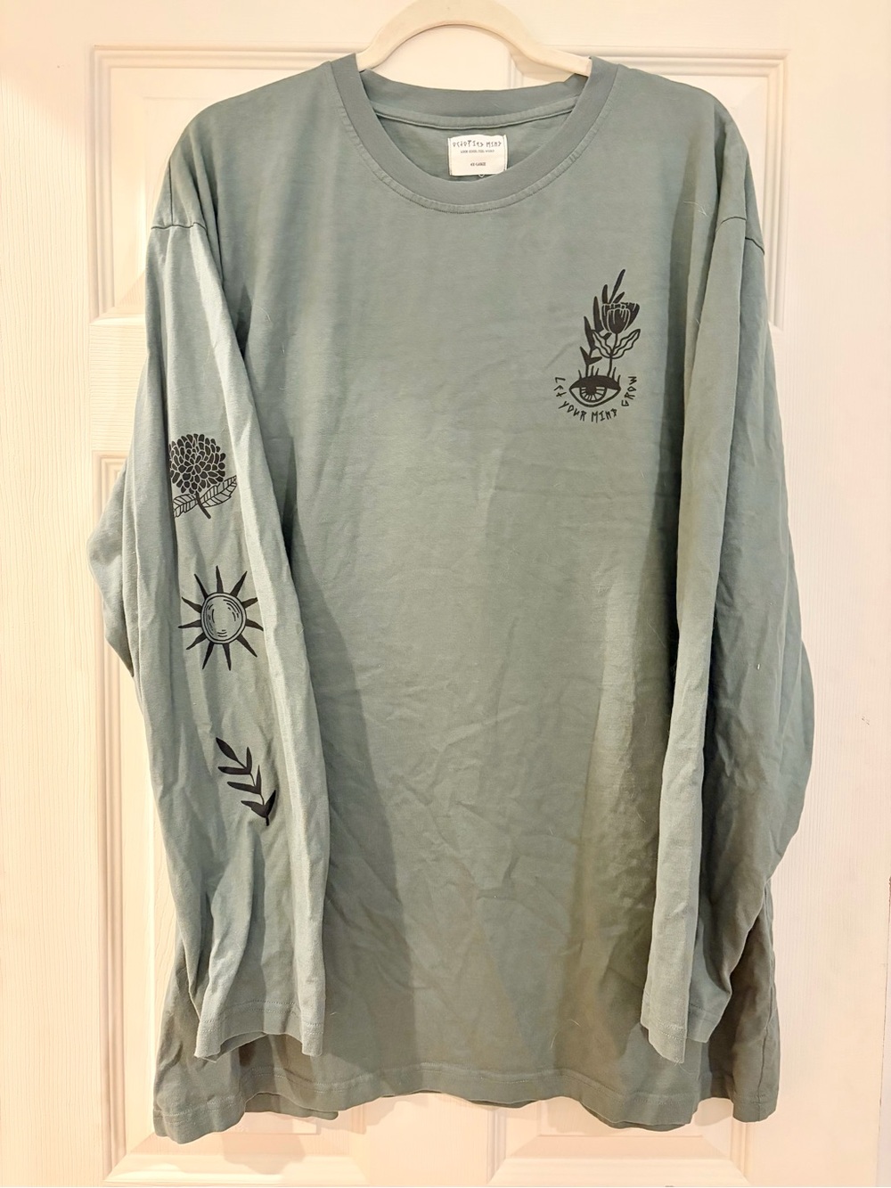 Octopied Mind Long-Sleeve Sage Green Graphic Tee Size 4X